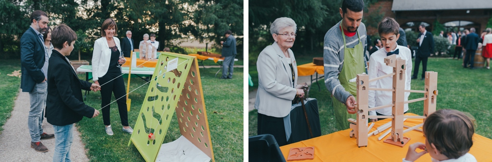 Mariage simple, végétal, fleuri, rustique à l'abbaye de Saint Martin de Boscherville en Normandie et réception de mariage aux grange de Bosc Grimont ; robe fluide dentelle, 2cv, polaroïd, costume et noeud papillon liberty par Emmanuelle Auzou de Vogue Photography, french wedding photographer in Normandy