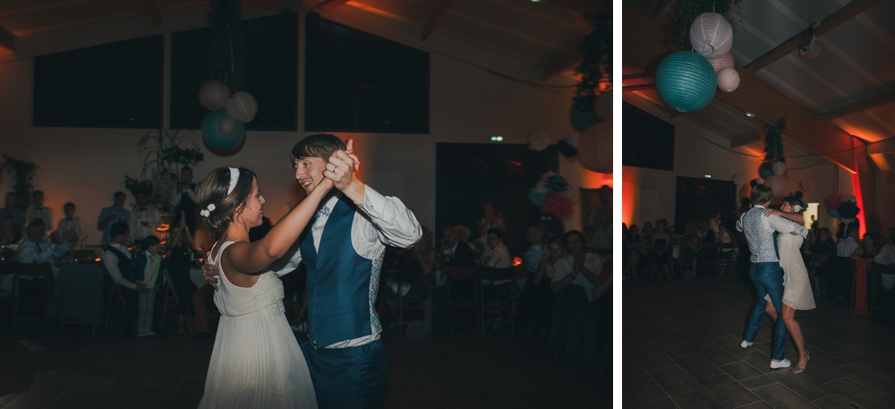 Mariage simple, végétal, fleuri, rustique à l'abbaye de Saint Martin de Boscherville en Normandie et réception de mariage aux grange de Bosc Grimont ; robe fluide dentelle, 2cv, polaroïd, costume et noeud papillon liberty par Emmanuelle Auzou de Vogue Photography, french wedding photographer in Normandy
