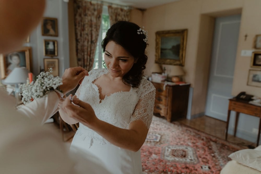 Photographe de mariage à l'Orangerie Saint Jean à La Chapelle sur Dun en Normandie - Salle de réception à la campagne, mariage sous tente, fleuriste Aude de Boishebert, robe Rosa Clara