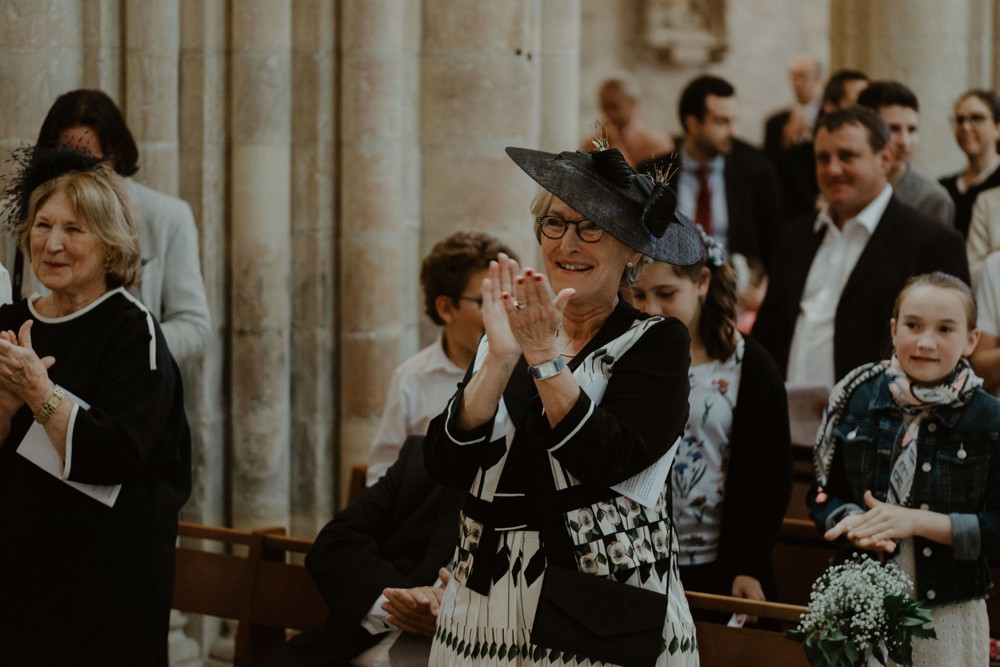 Photographe de mariage à l'Orangerie Saint Jean à La Chapelle sur Dun en Normandie - Eglise du Bourg Dun