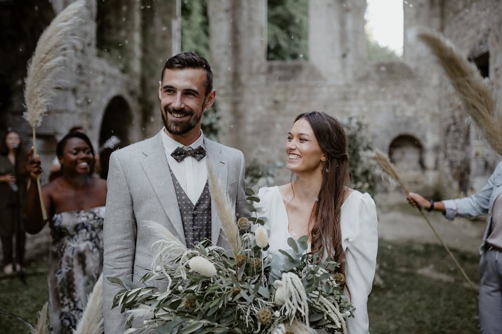 Mariage intime et minimaliste à l'Abbaye de Fontaine Guérard - Emmanuelle Auzou Photographe