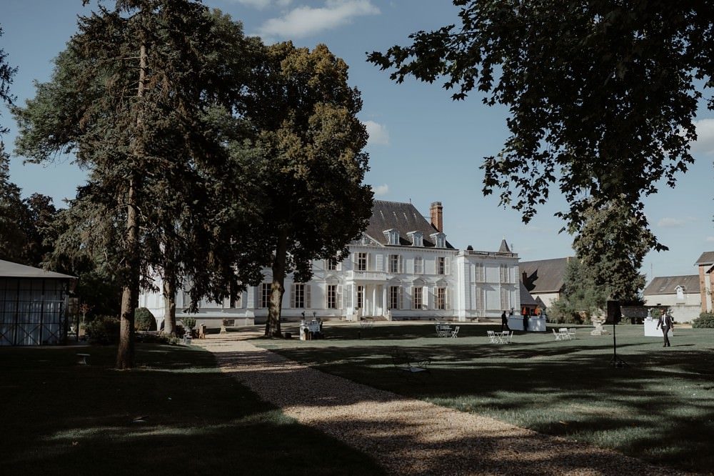 Mariage au Château Barthélémy à Paray-Douaville 78 - Mariage gay avec cérémonie laïque en extérieur - Photographies et Film par Emmanuelle Auzou et Laurent Hersent