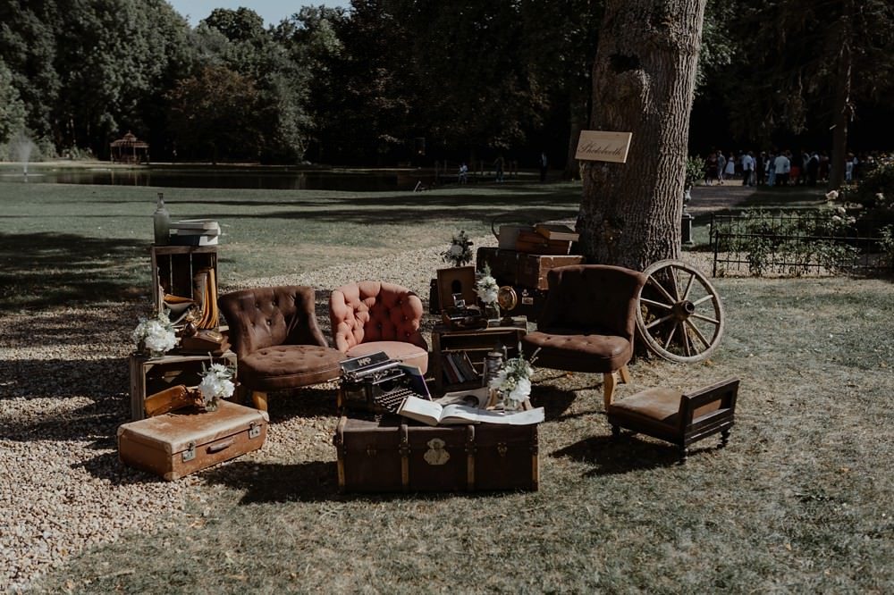 Mariage au Château Barthélémy à Paray-Douaville 78 - Mariage gay avec cérémonie laïque en extérieur - Photographies et Film par Emmanuelle Auzou et Laurent Hersent