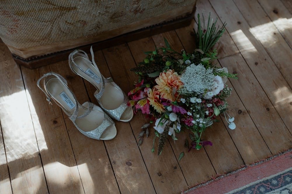 Photographe Mariage Le Touquet - Reportage de mariage dans la maison familiale, puis à l'église du Touquet puis à l'Opale Corner près de l'hippodrome du Touquet - Emmanuelle Auzou photographe de mariage