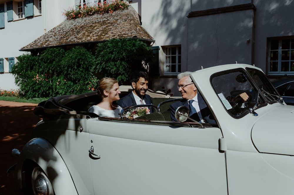 Photographe Mariage Le Touquet - Reportage de mariage dans la maison familiale, puis à l'église du Touquet puis à l'Opale Corner près de l'hippodrome du Touquet - Emmanuelle Auzou photographe de mariage