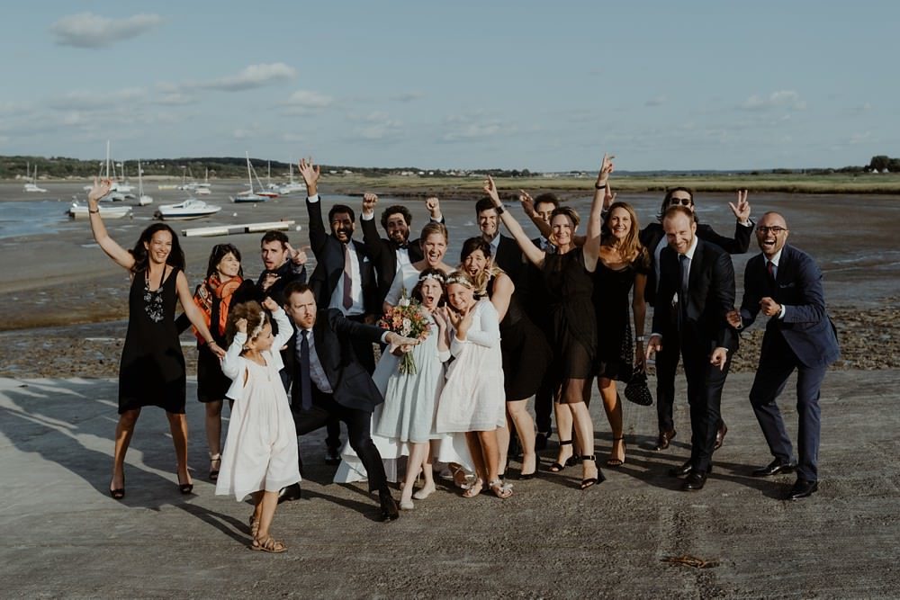 Photographe Mariage Le Touquet - Reportage de mariage dans la maison familiale, puis à l'église du Touquet puis à l'Opale Corner près de l'hippodrome du Touquet - Emmanuelle Auzou photographe de mariage