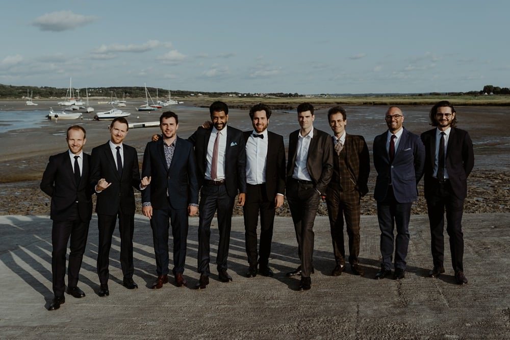 Photographe Mariage Le Touquet - Reportage de mariage dans la maison familiale, puis à l'église du Touquet puis à l'Opale Corner près de l'hippodrome du Touquet - Emmanuelle Auzou photographe de mariage