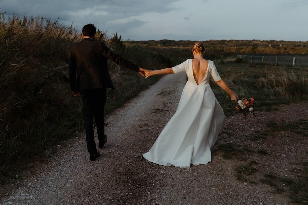 Photographe Mariage Le Touquet - Reportage de mariage dans la maison familiale, puis à l'église du Touquet puis à l'Opale Corner près de l'hippodrome du Touquet - Emmanuelle Auzou photographe de mariage