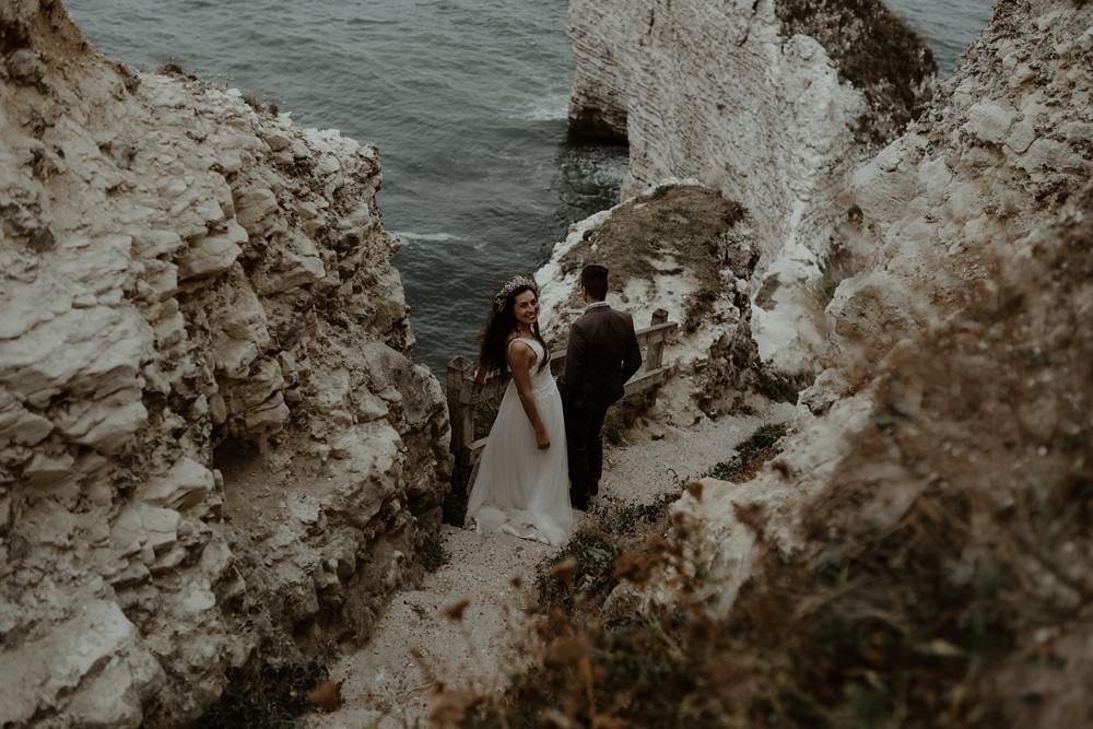 Photographe Elopement Normandie ; séance couple à Etretat 