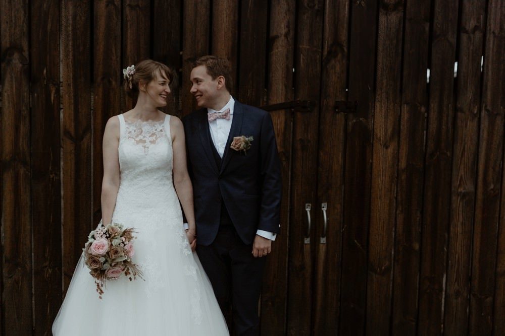 Photographe Mariage Granville - Vidéaste Mariage Granville - Cérémonie laïque au domaine de la Guérie à Coutances dans la Manche