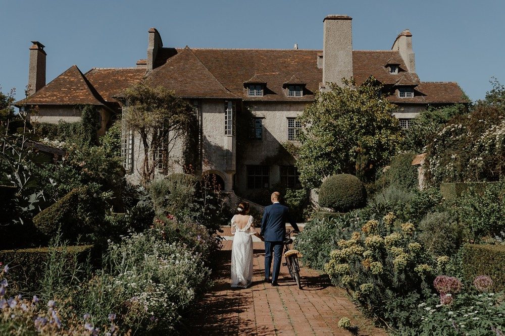 Reportage mariage au Bois des Moutiers à Varengeville sur Mer par Emmanuelle Auzou photographe chez Vogue Wedding à Dieppe