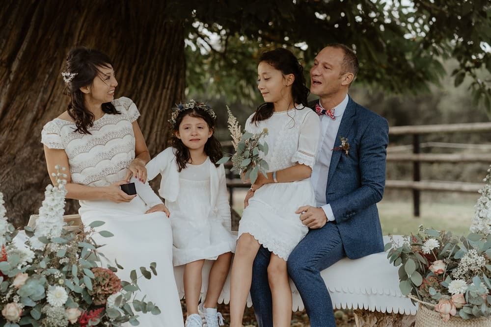 Un mariage laique dans le Calvados - Mariage sous tente nomade et décoration vintage