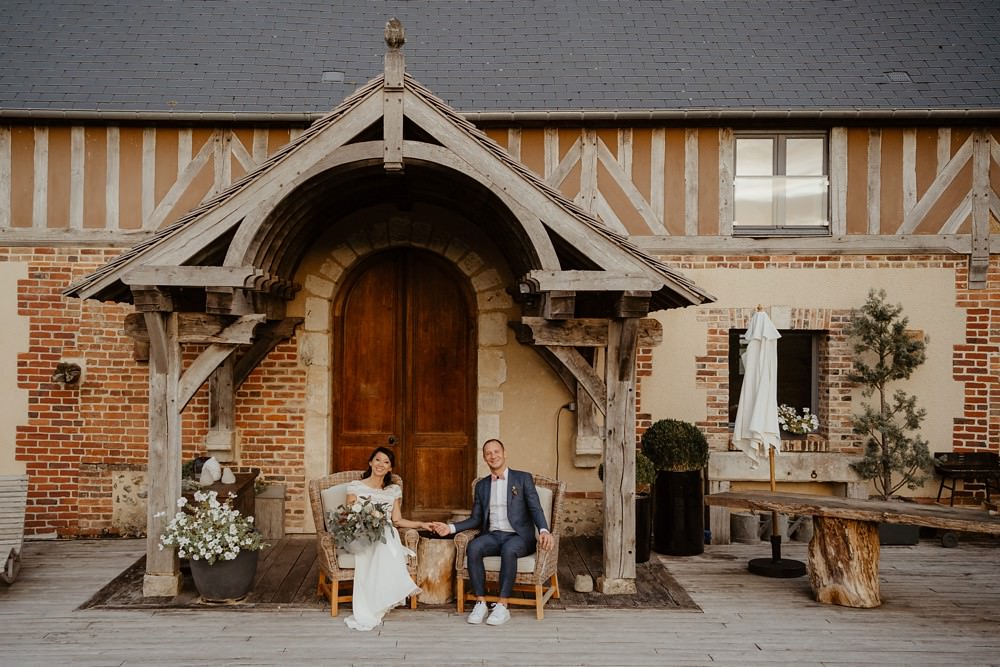 Un mariage laique au Pré des Colombiers dans le Calvados - Mariage sous tente nomade et décoration vintage