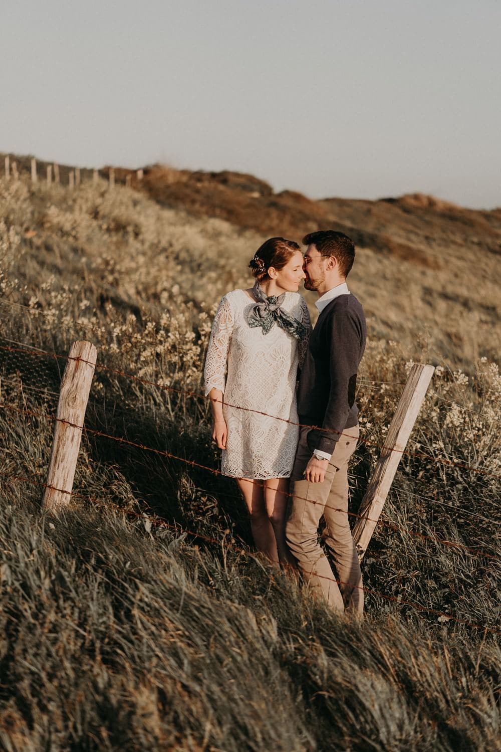 Photographe pour séance PACS sur les falaises et à la mer en Seine Maritime Normandie