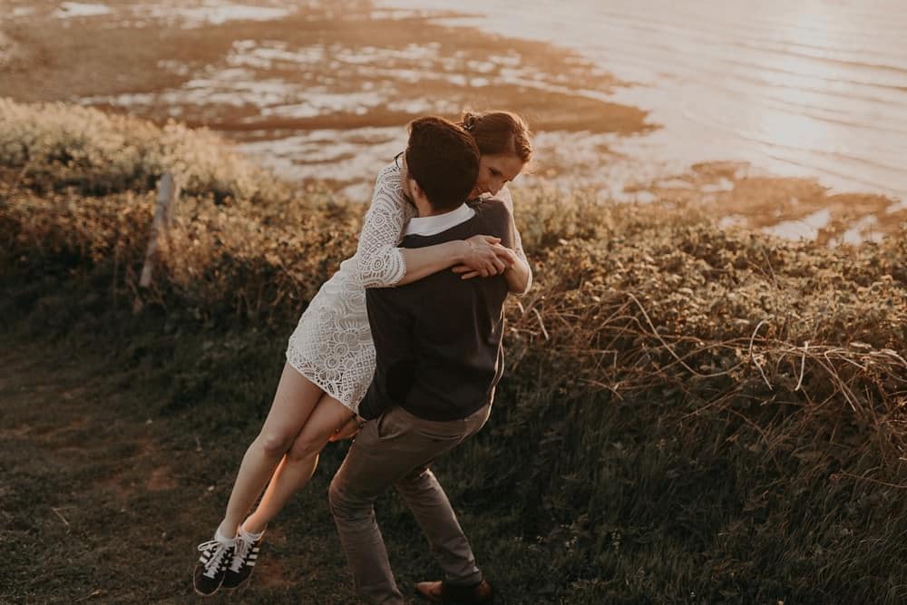 Photographe pour séance PACS sur les falaises et à la mer en Seine Maritime Normandie