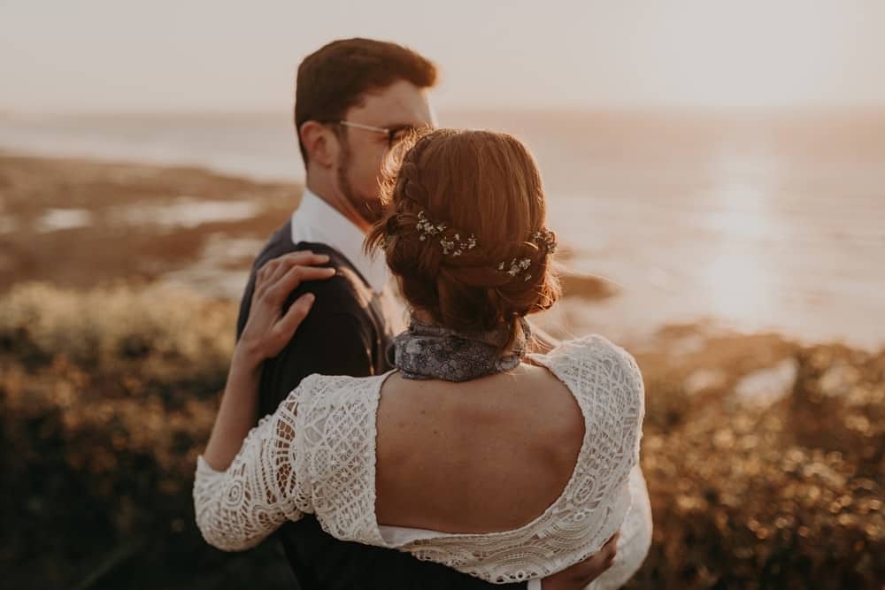 Photographe pour séance PACS sur les falaises et à la mer en Seine Maritime Normandie