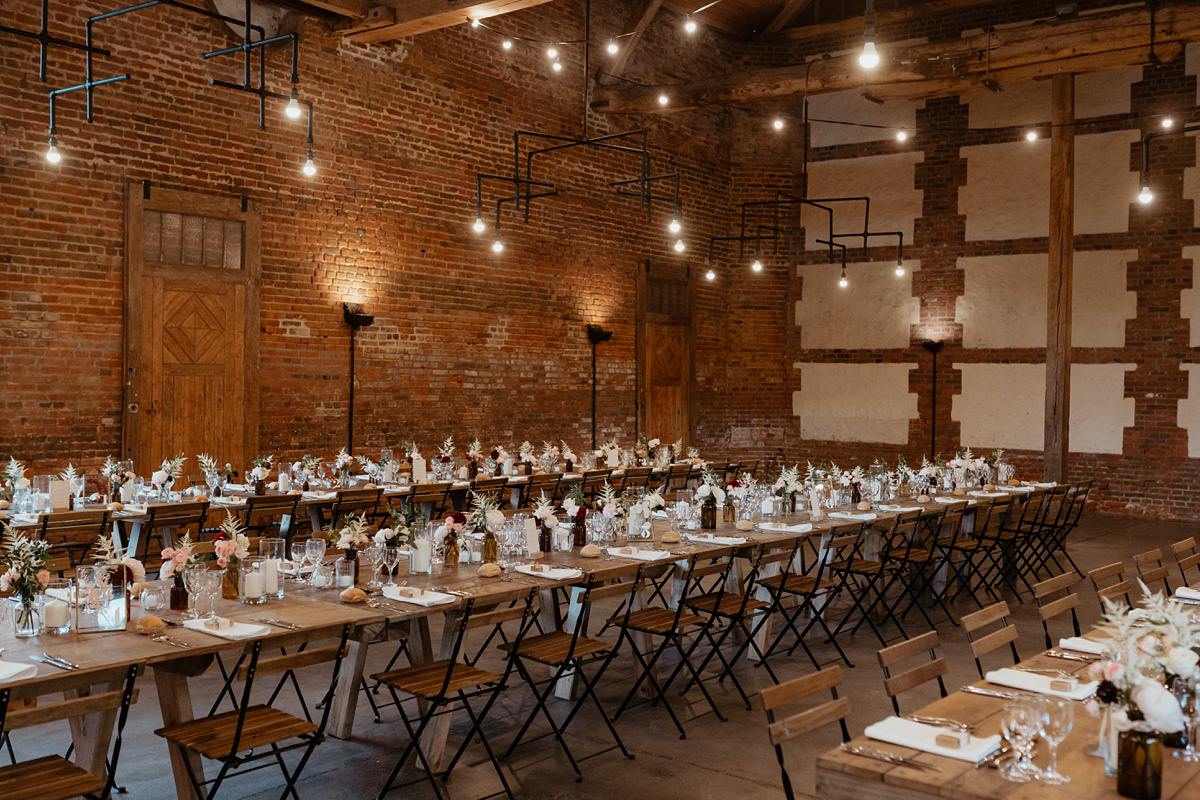 Photographe et Vidéaste mariage domaine de Guerquesalle - Un reportage mariage folk à la ferme de Querquesalle à Amécourt en Normandie