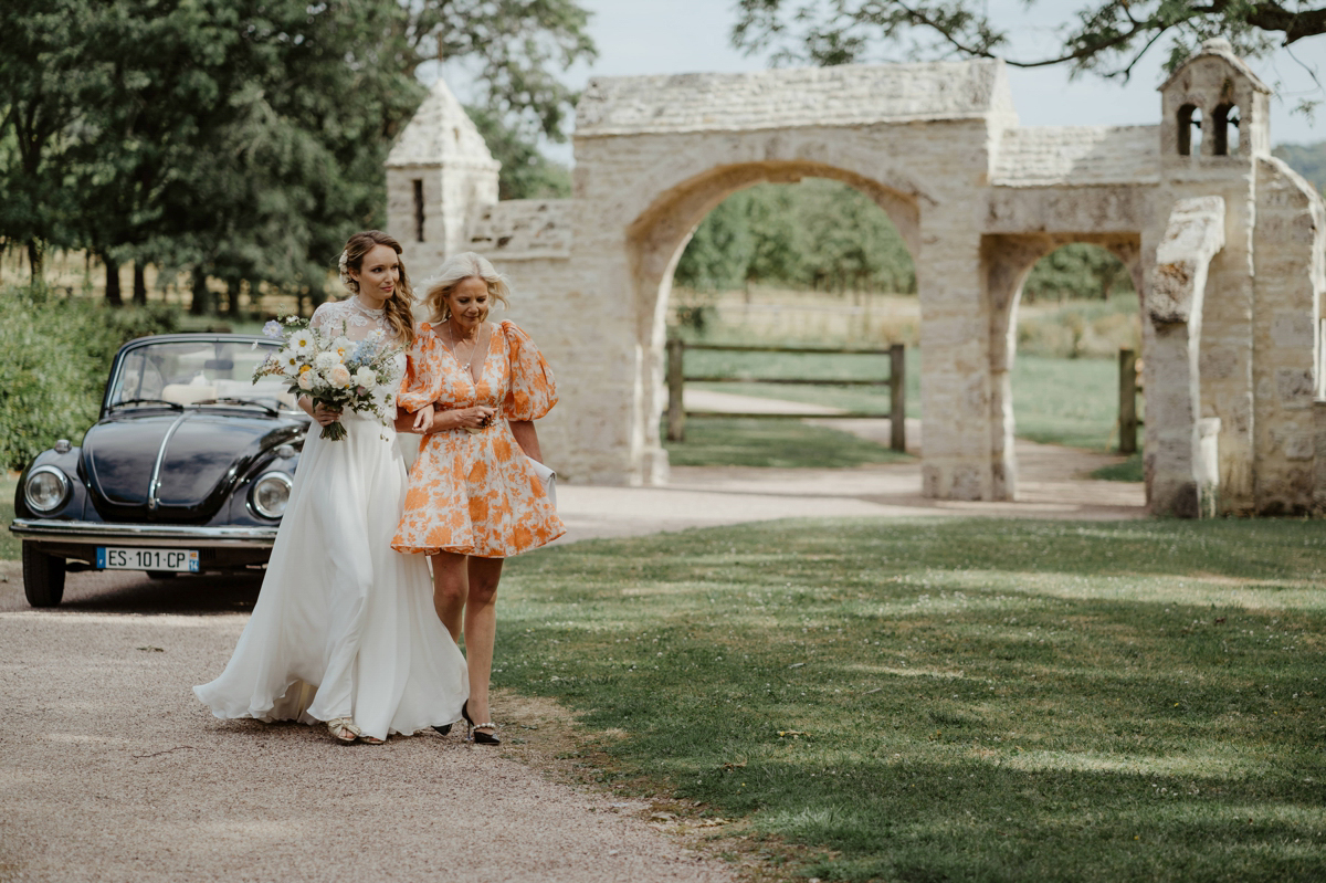 Photographe mariage et vidéaste mariage juif aux Jardins de Coppélia près de Honfleur et Deauville avec cérémonie laïque en extérieur