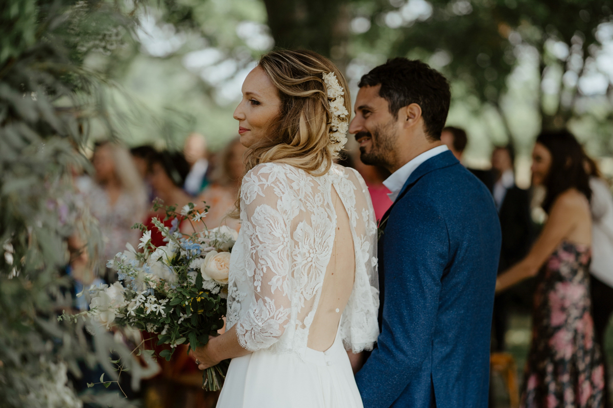 Photographe mariage et vidéaste mariage juif aux Jardins de Coppélia près de Honfleur et Deauville avec cérémonie laïque en extérieur