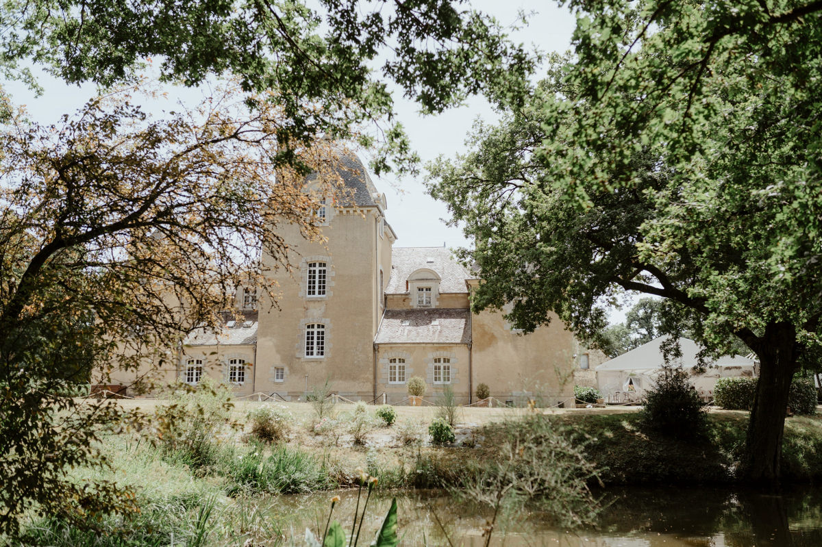Un mariage laïc au château du Bois Glaume en Bretagne entre Rennes et Saint-Malo